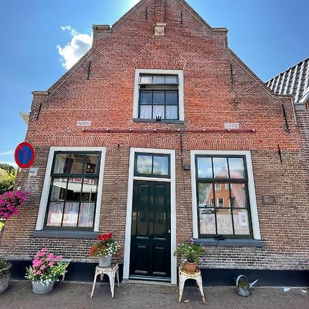De Scheve Deur Vollenhove Exterior foto