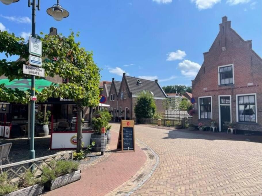 De Scheve Deur Vollenhove Exterior foto